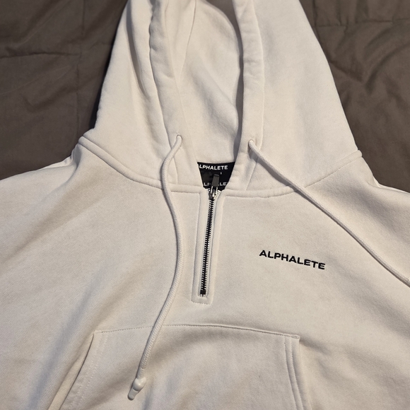 Alphalete White Cropped Hoodie - Picture 5 of 6